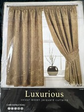 Luxurious - Jacquard Curtains