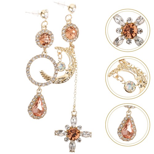 Pair golden dangle earrings - 1,
