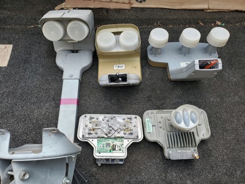 Mixed lot satellite dish - mixed,