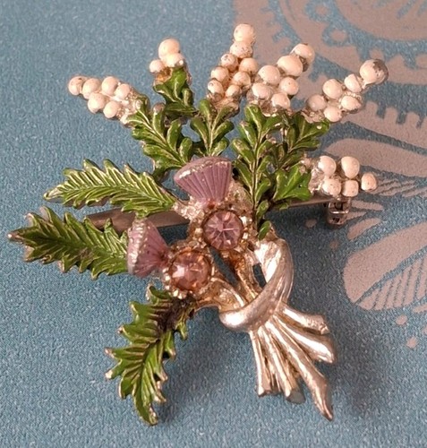 Vintage lucky white heather