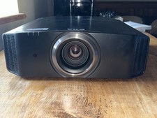 JVC DLA-X500RBE 4K UHD