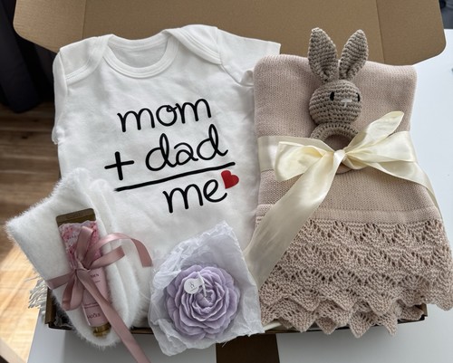 Baby shower gift - baby, box