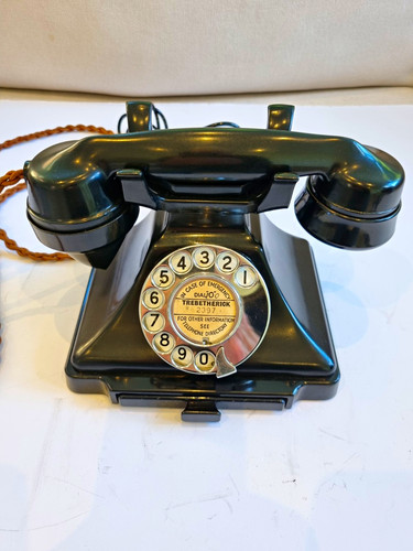 Stunning gpo bakelite pyramid - stunning,