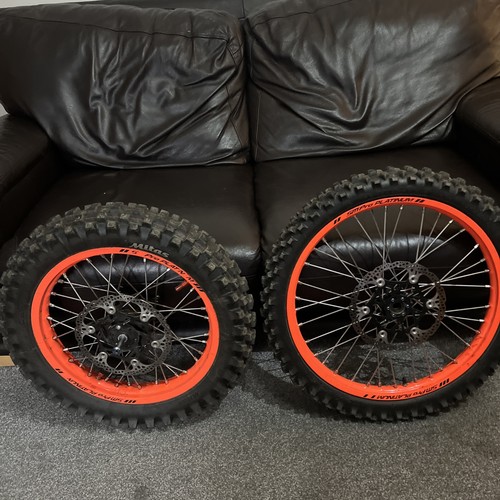 Pro platinum wheels with - platinum,
