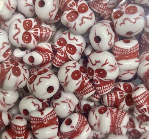Acrylic skull beard - acrylic, bead
