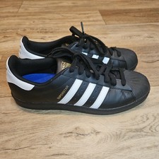 adidas la marque aux 3 bandes