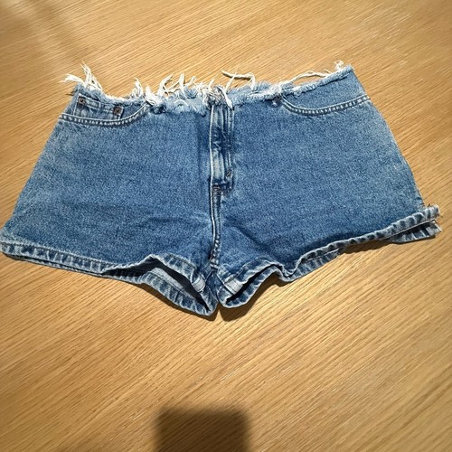 Levi jean shorts - levi's, size