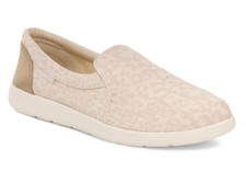 Sanuk - Sandals, Flip Flops and other Men and Women footwear