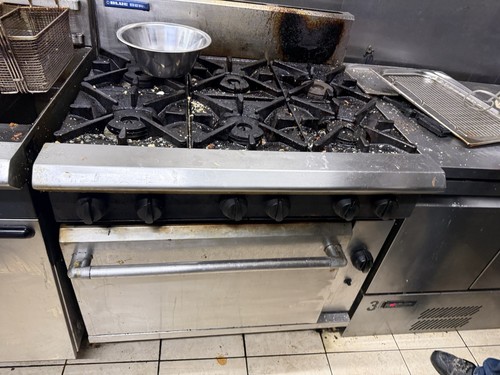 Commercial gas range oven - gas,