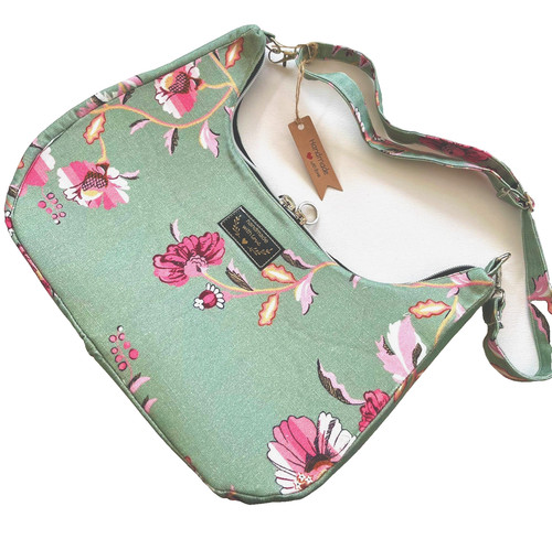 Crescent cross body - body, bag