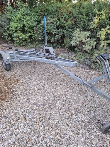 Break back boat trailer - break,