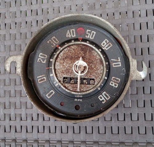 Volkswagen karmann ghia speedo - volkswagen,