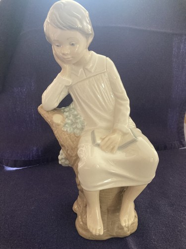 Lladro number 4876 little - 4876,