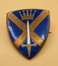 Vintage School Badge. Enamel 