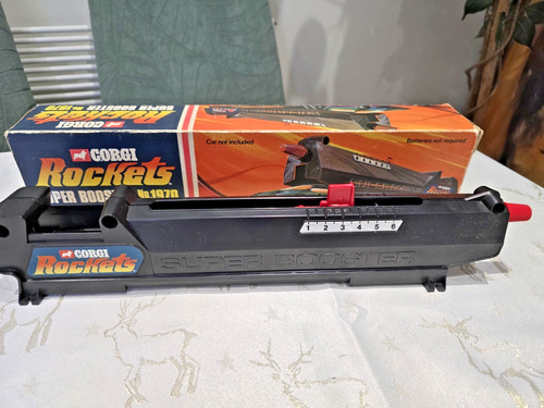 Corgi rocket super - rocket, booster