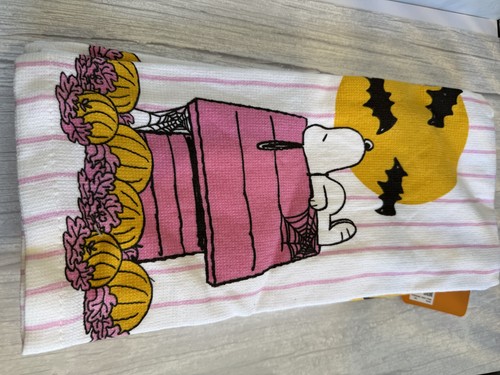 Peanuts snoopy halloween tea - halloween,