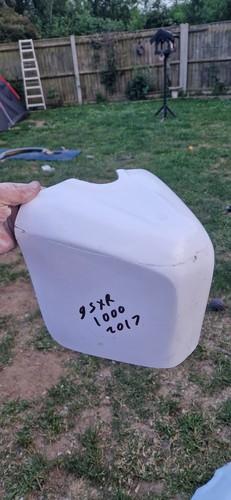 Gsxr1000 tank extended 2017