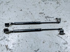 HYUNDAI TERRACAN BONNET STRUTS LIFTERS GAS SPRINGS 81150-H1000