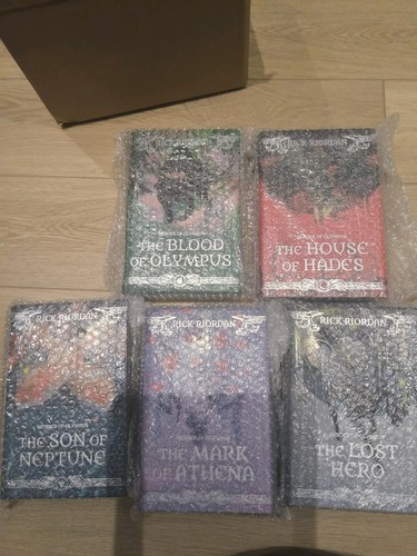 Illumicrate percy jackson - illumicrate,