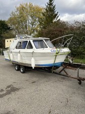 Hemming & Morris Marina 20ft Day Cruiser 2 Berth Day Boat With Trailer And 25hp