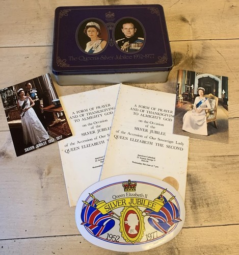 Vintage commemorative queen - vintage,