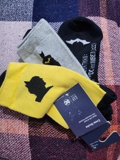 The Batman crew socks 3 pairs  XL fits boy shoe size US 5-6 Gap kids & DC Merch