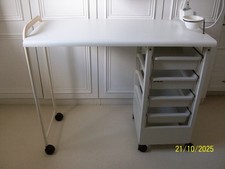 Manicure Table with Magnifying Lamp