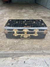 Antique Black Steel Cabin
