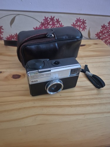 Vintage kodak instamatic 133 - instamatic, x