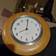 Quartz Round Wall Clock Pale Wood Pine? White Face Black Hands & Numbers 30cm