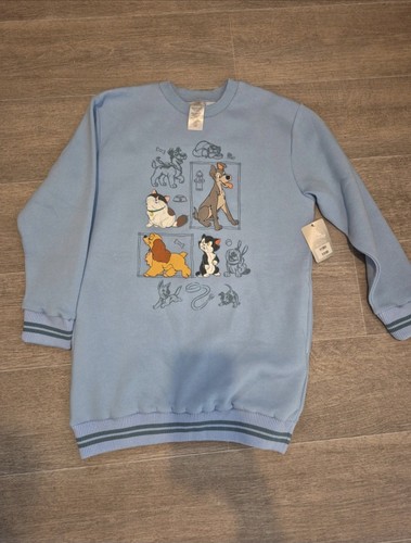Lounge fly disney dogs and - disney,