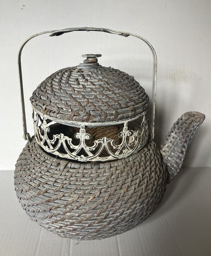 Vintage wicker teapot basket - wicker,