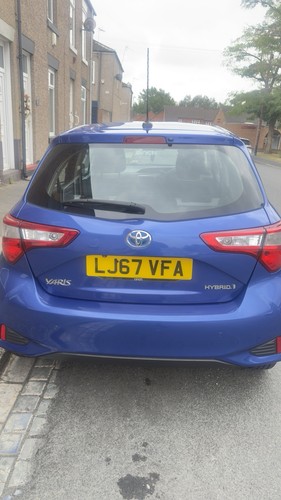 Toyota yaris hybrid icon - yaris,