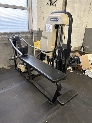 Nautilus 2st bench press - bench,