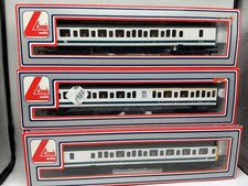 Lima Class 117 3-Car DMU BR