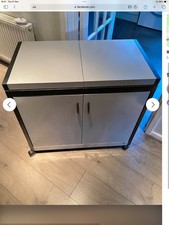 Hostess Trolley Connoisseur