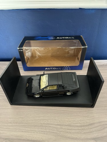 Autoart scale metal model - autoart,