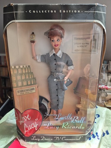Love lucy lucille ball - love, lucy.