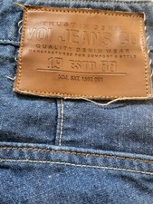 Mens Voi jeans -32R 32L button fly 