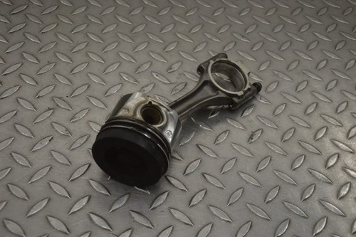 Polo piston with connecting - with,