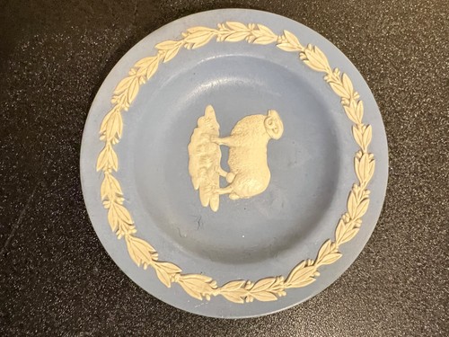 Two wedgewood jasperware blue