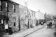 ro-003 Lake Bank, Hollingworth