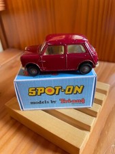 Triang Spot on 211 AUSTIN