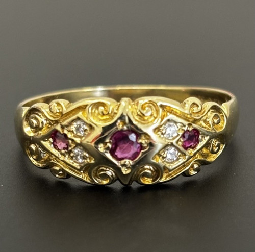 9ct 375 yellow gold - 375,