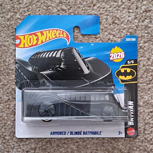 Hot wheels batman armored - batman,