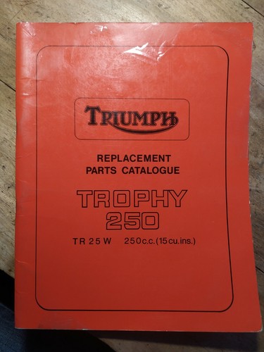 Triumph tr25w 1968 - 9.7, parts