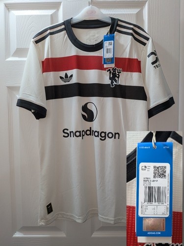 Bnwt player issue - player, manchester