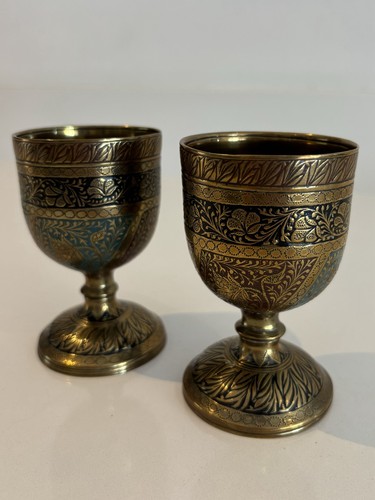 Pair vintage indian - of, brass