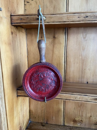 Red wooden decorative kiwi