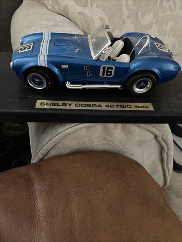 Burago shelby ac cobra - 1/24,